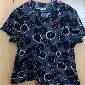 Wonder flex 2x scrub top